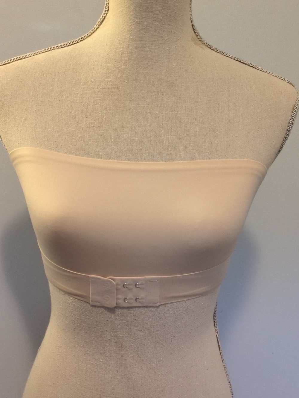 Strapless Seamless NudeBandeau Bra